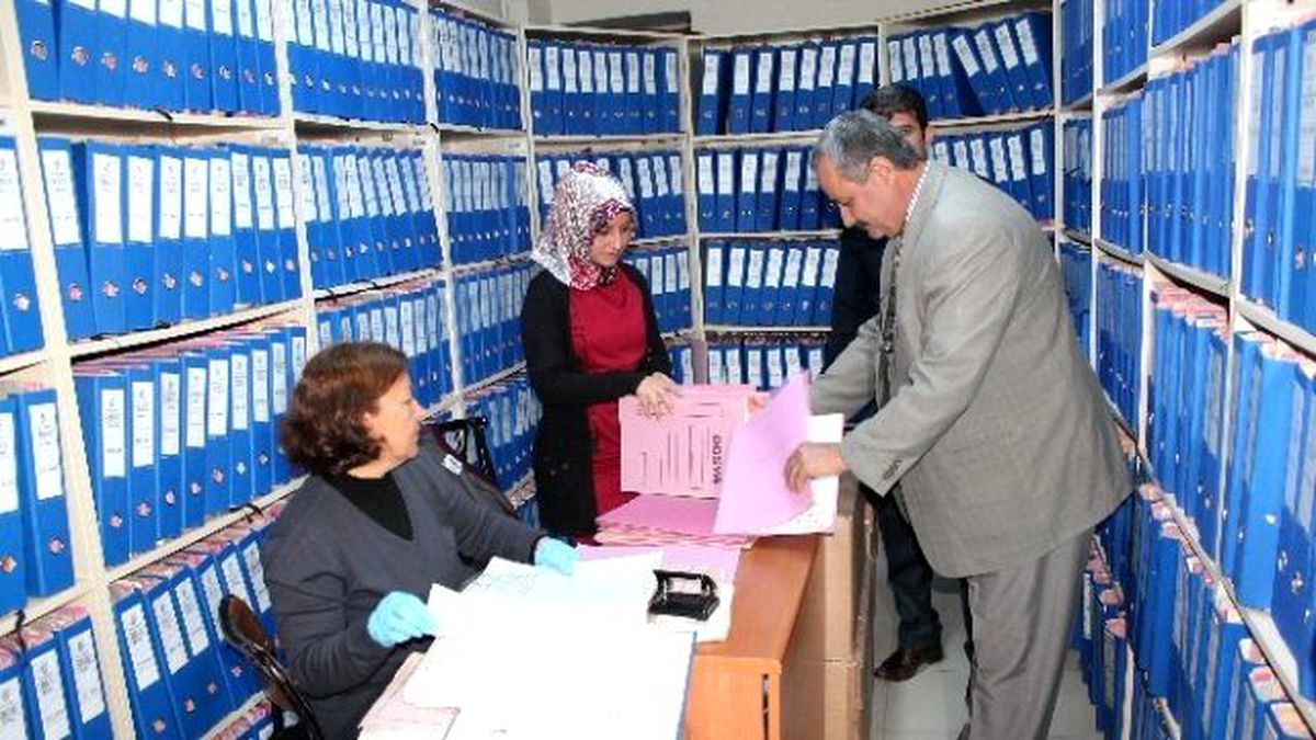 Arşivdeki Tapular Elektronik Ortama Aktarılıyor