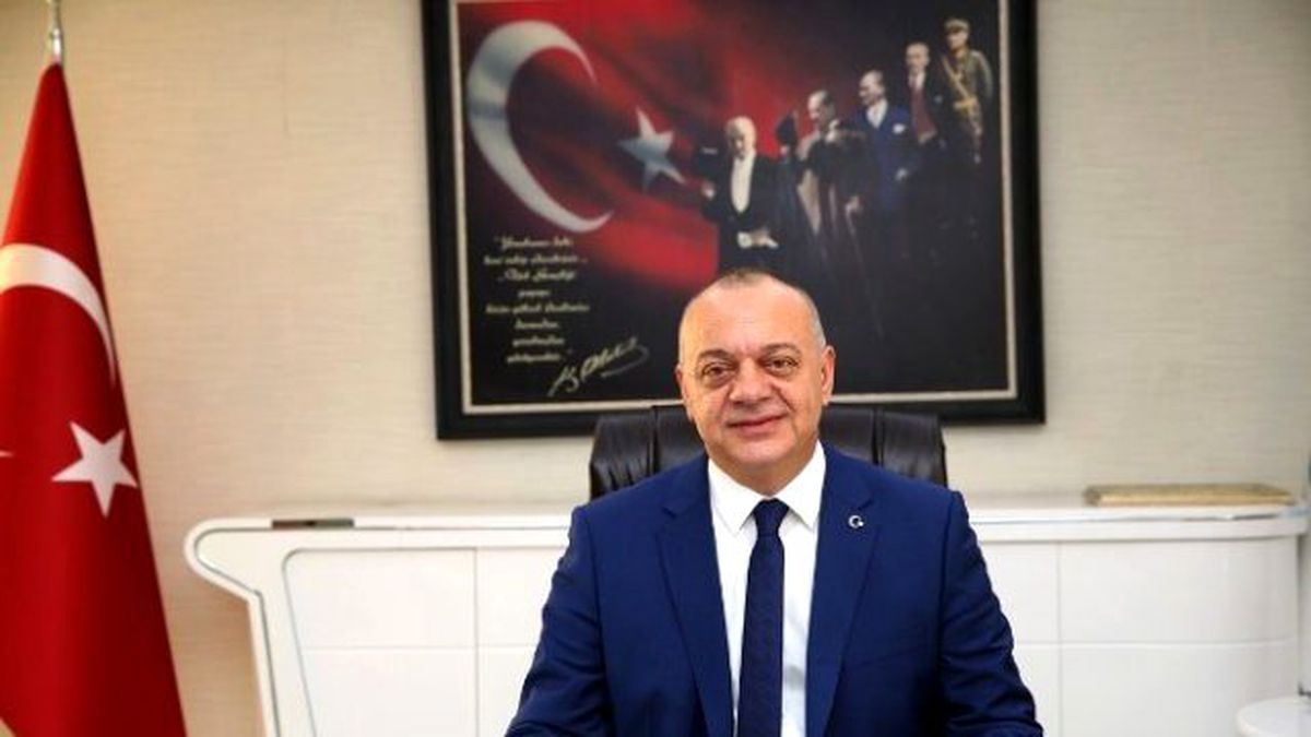Başkan Ergün Öğretmenler Günü\'nü Kutladı
