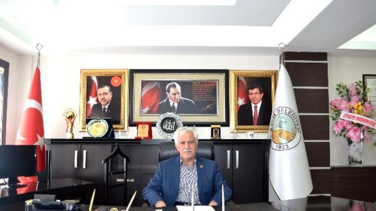 Başkan Toprak\'tan Öğretmenler Günü Mesajı