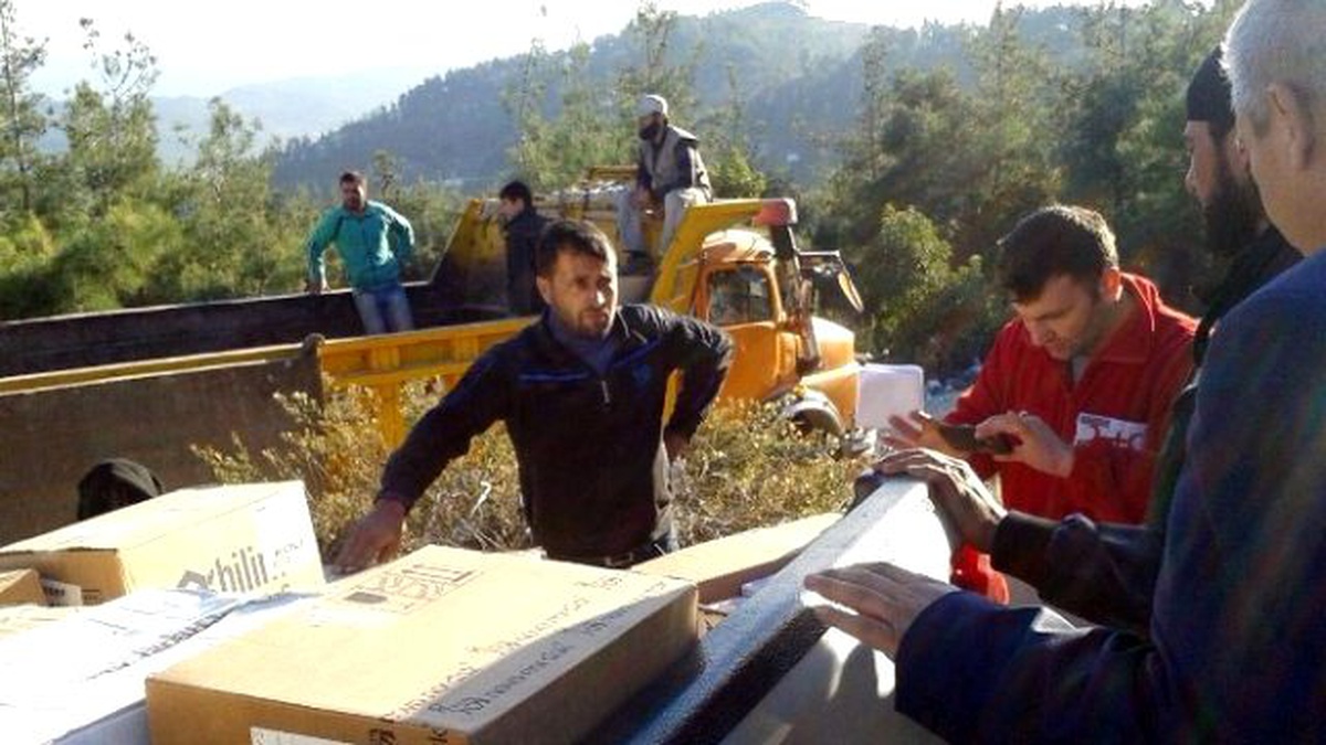 Bayırbucak Türkmenlerine 25 Bin Liralık İlaç Yardımı