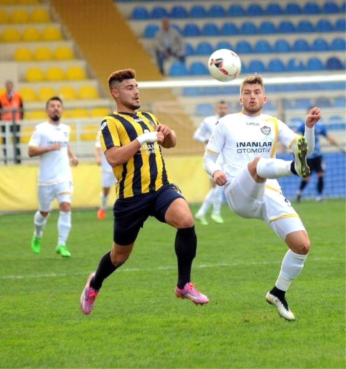 Bucaspor\'da 3 Kadro Dışı