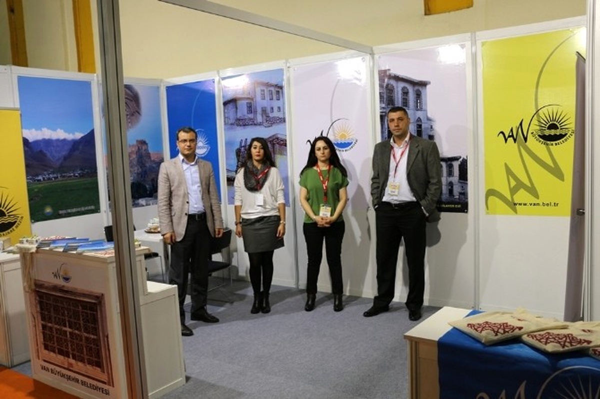 Büyükşehir Belediyesi Yapex Fuarı\'nda