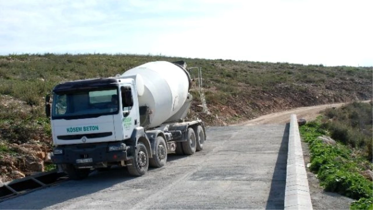 Didim Belediyesi Unutulan Zeytinlik Yollarını El Attı