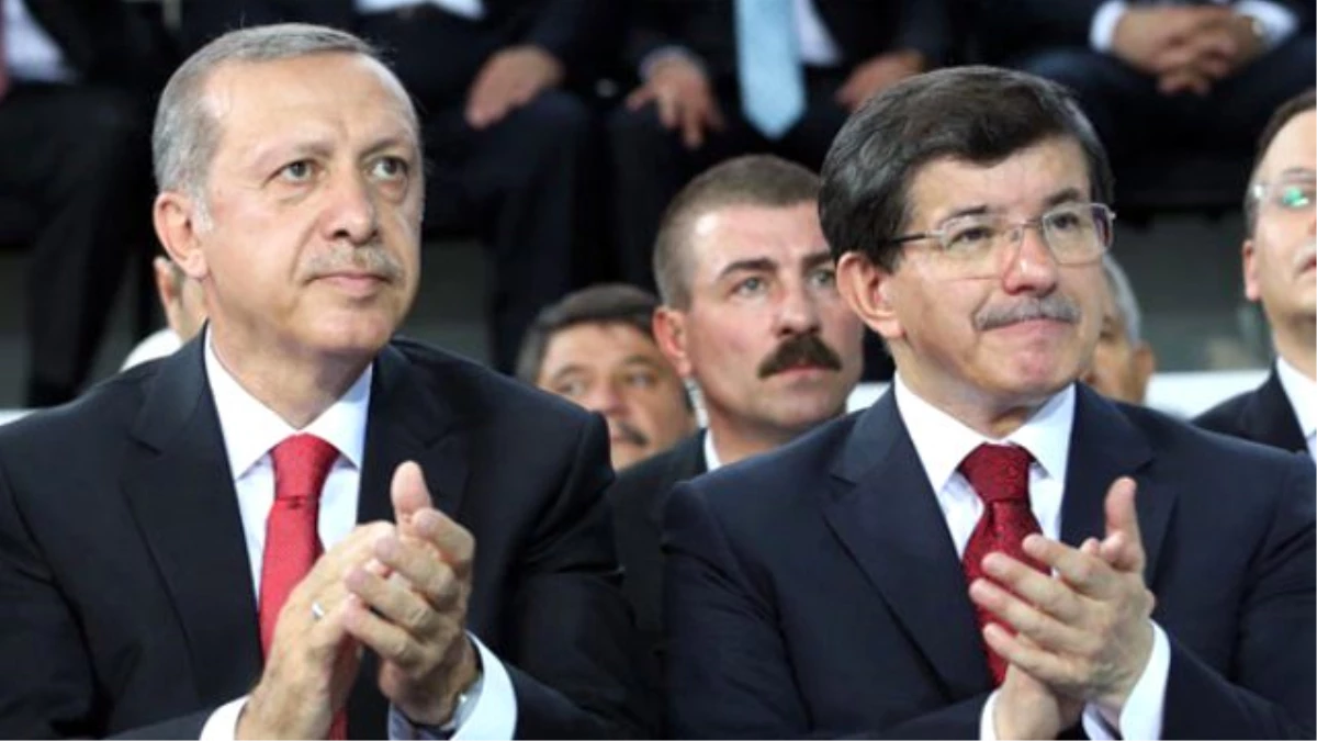 Erdoğan - Davutoğlu Görüşmesi Salı'ya Ertelendi