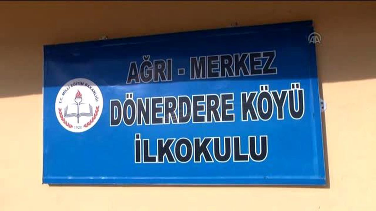Halit Öğretmen, Gayretiyle Köylülerin Gönlünde Taht Kurdu