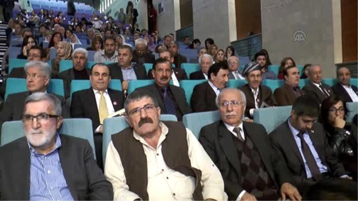 Ikby Başkanı Barzani\'nin Anma Töreninde Konuşma Yaptı