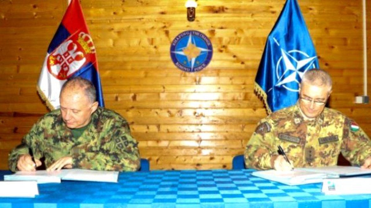 Nato, Sırbistan\'a Uygulanan Hava Güvenlik Sahası Yasağını Kaldırdı
