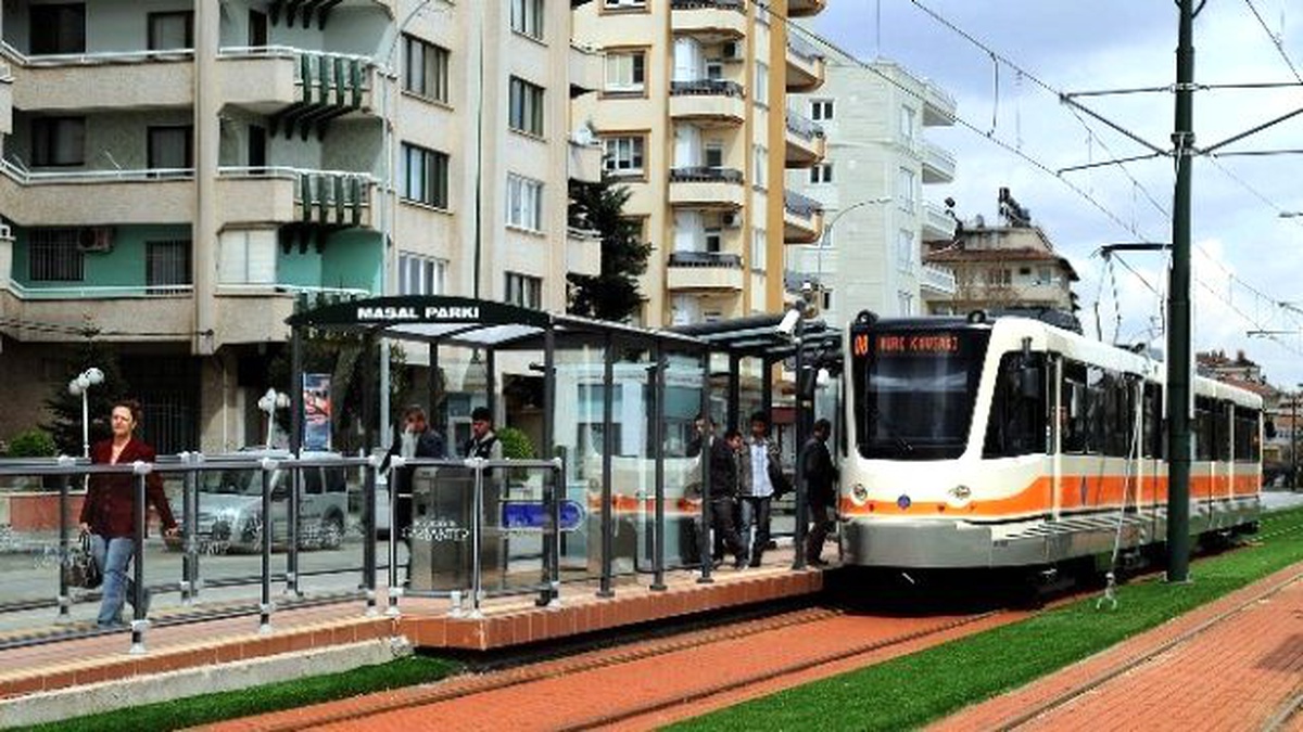 Öğretmenlere Öğretmenler Gününde Ulaşım Ücretsiz