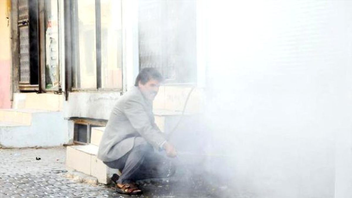 Şanlıurfa\'da Hurda Deposunda Yangın