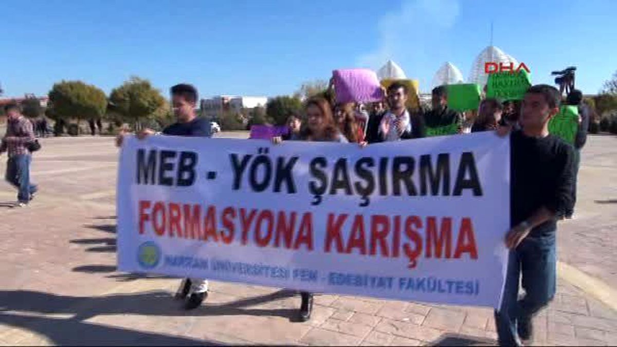Şanlıurfa Harran Üniversitesi Öğrencilerinden Formasyon Protestosu