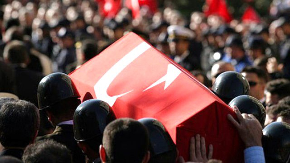 Silvan\'da PKK\'lıların Yaraladığı Komiser Yardımcısı Şehit Oldu
