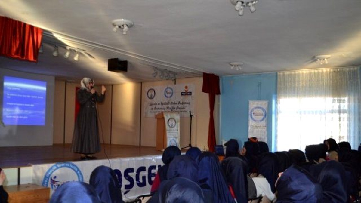 Sivas Gençlik Spor ve İzcilik Kulübü Seminerlerine Devam Ediyor