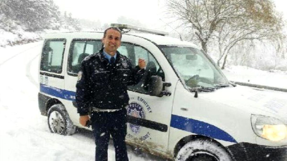 Siverek\'te Kaymakamı Hedef Alan Terörist Saldırısında 1 Polis Şehit Oldu, 1 Polis Yaralandı (3)