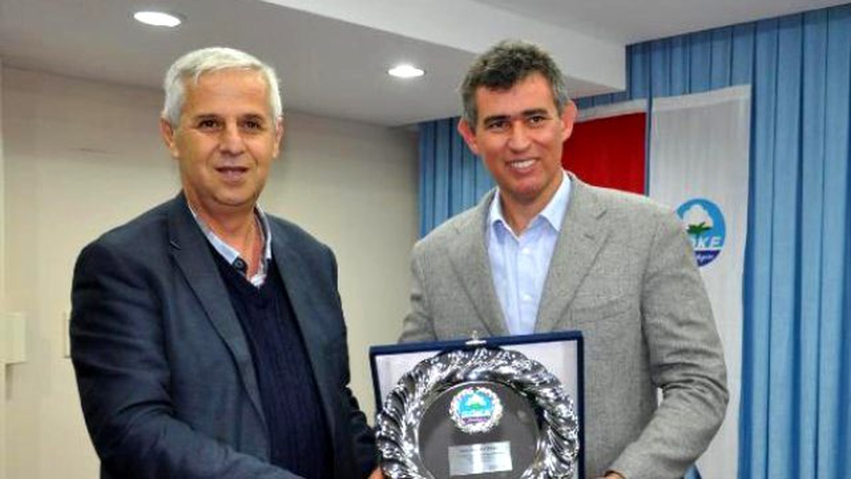 TBB Başkanı Feyzioğlu, Söke\'de \'Çıkış Yolu\' Kitabını İmzaladı