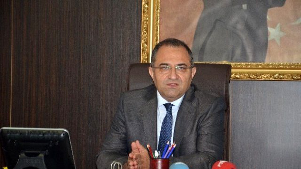 Vali Ali Kaban, 24 Kasım Öğretmenler Günü\'nü Kutladı