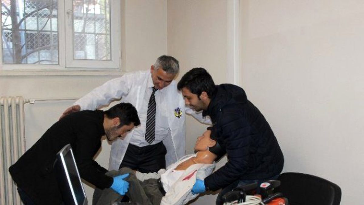 112 Ekiplerine Adli Vak\'alara Yaklaşım Eğitimi