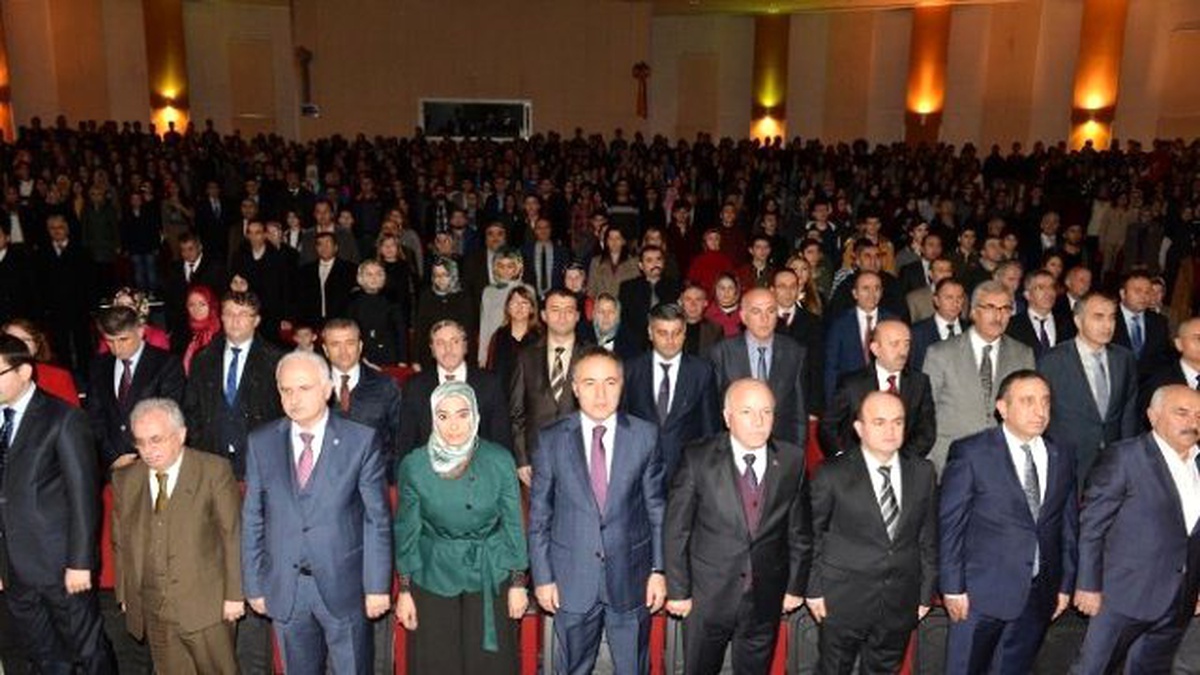 24 Kasım Öğretmenler Günü Erzurum\'da Coşkuyla Kutlandı