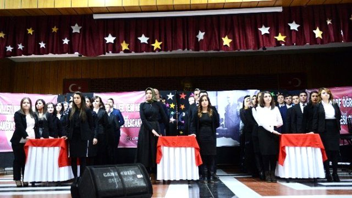24 Kasım Öğretmenler Günü Etkinliklerle Kutlandı