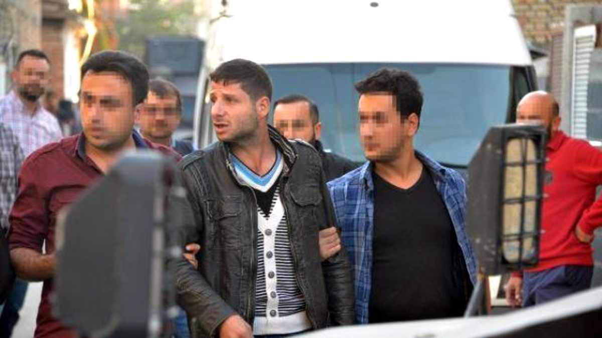 Adana\'da Polis Merkezine Teröristlerin Bombalı Araçlı Saldırısı Son Anda Önlendi(3)