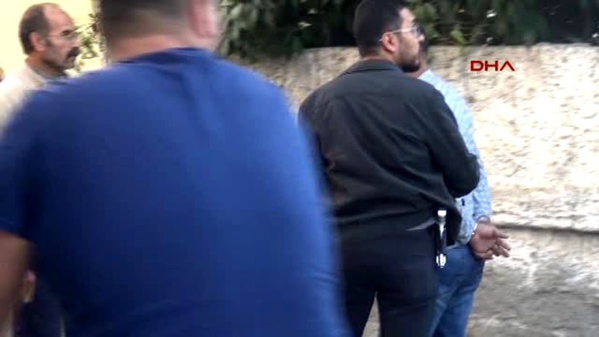 Adana\'da Polis Merkezine Teröristlerin Bombalı Araçlı Saldırısı Son Anda Önlendi