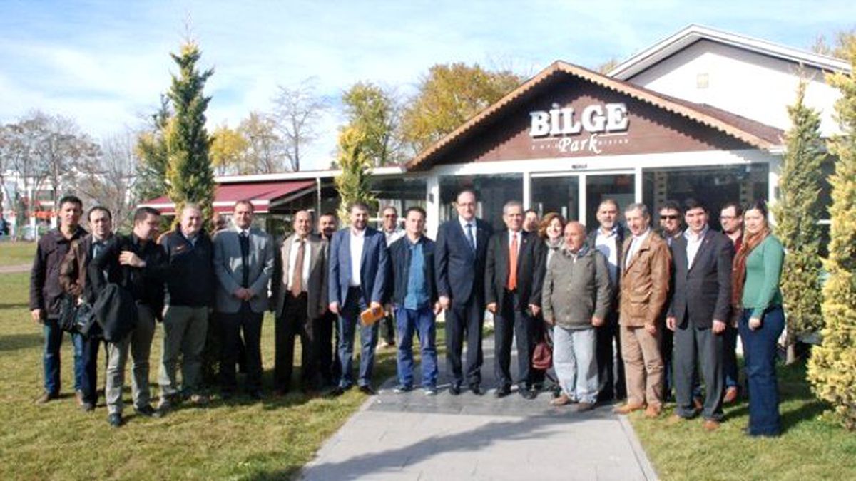 AK Parti İl Başkanı Ünlü, Basın Mensupları ile Bir Araya Geldi