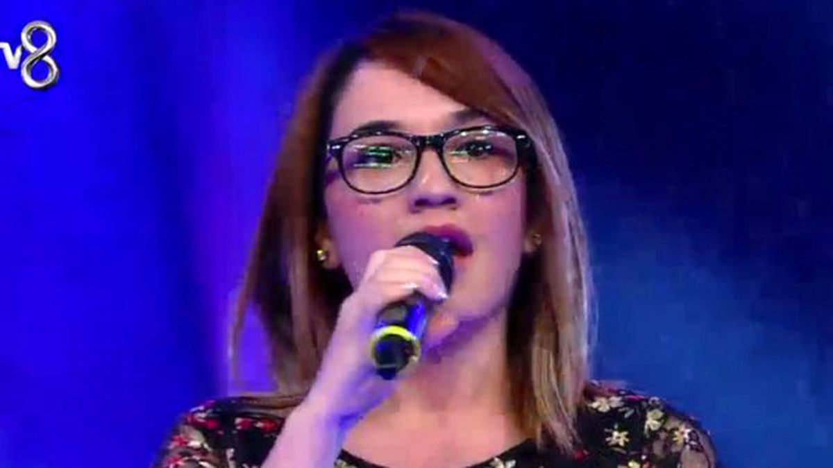 Ayşe Şengüneş \'Büklüm Büklüm\'