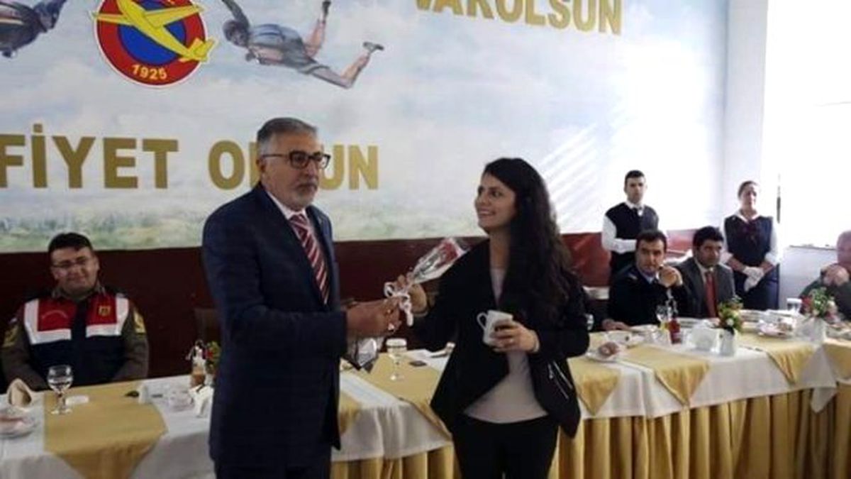 Başkan Bozkurt\'tan Öğretmenlere Yemek