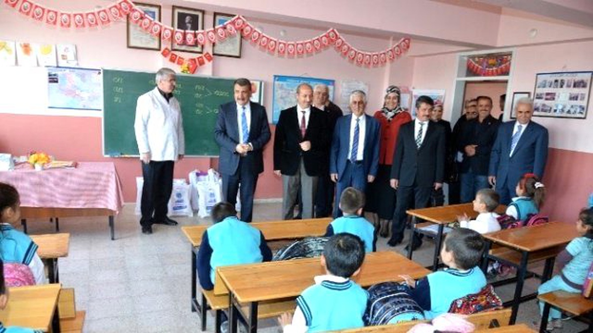 Başkan Gürkan Öğretmenler Günü\'nü Kutladı