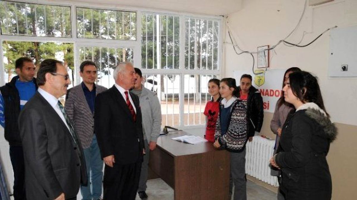 Başkan Şahin\'den Öğretmenlere Ziyaret