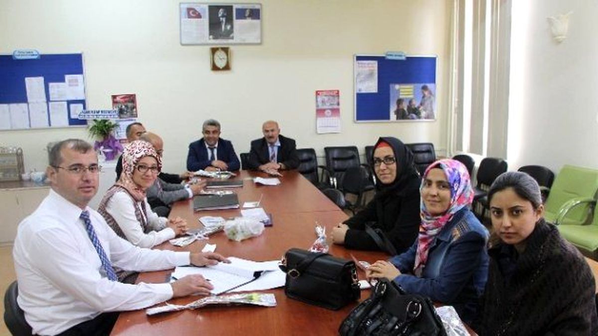 Belediye Başkanı Fatih Çalışkan\'dan Öğretmenler Günü Ziyareti