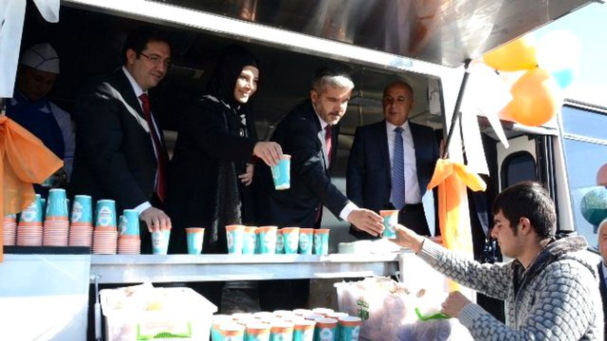 Belediyeden Mobil Çorba Evi