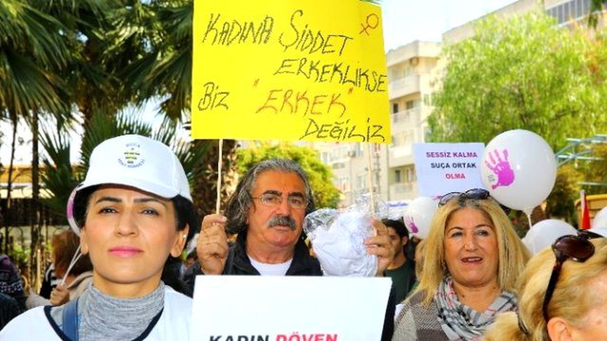 Bucalı Kadınlar Şiddete Karşı Yürüdü