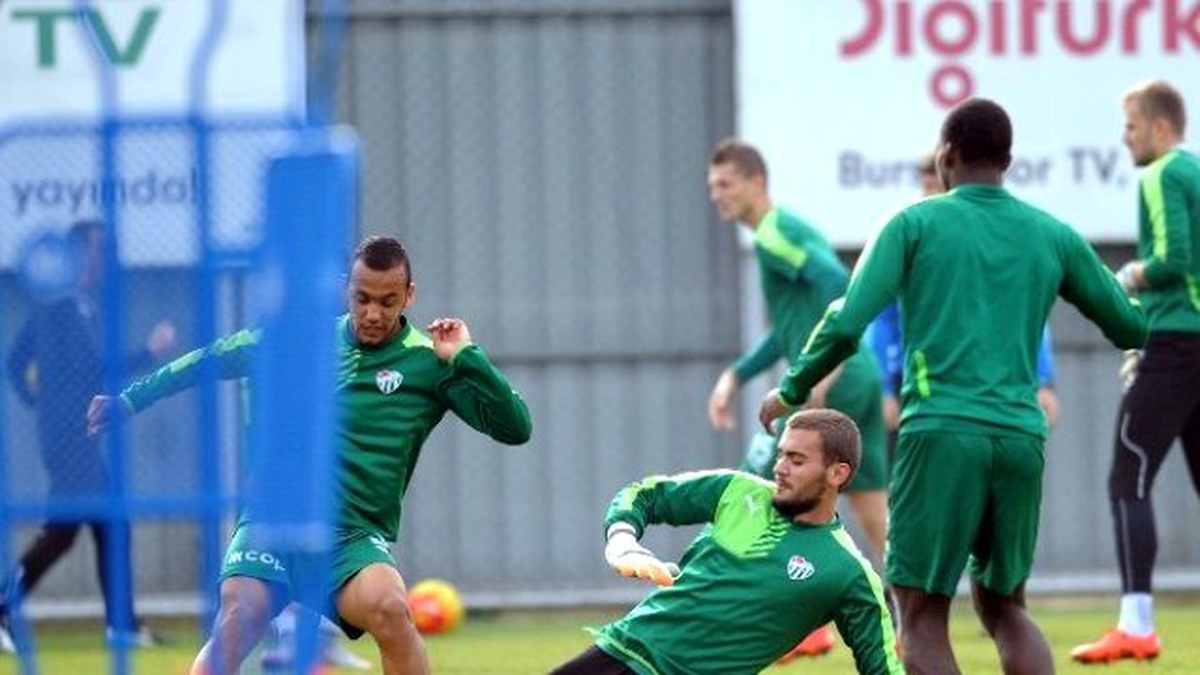 Bursaspor, Kayserispor\'a Hazırlanıyor