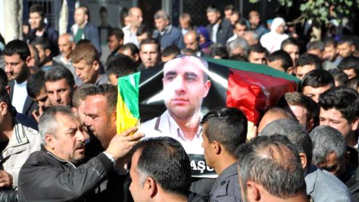 Cizre\'de PKK Ateşi: 1 Polis Yaralı
