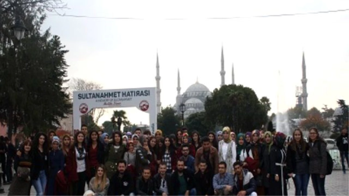 DÜ Öğrencileri İzmir, Çanakkale ve İstanbul\'u Gezdi