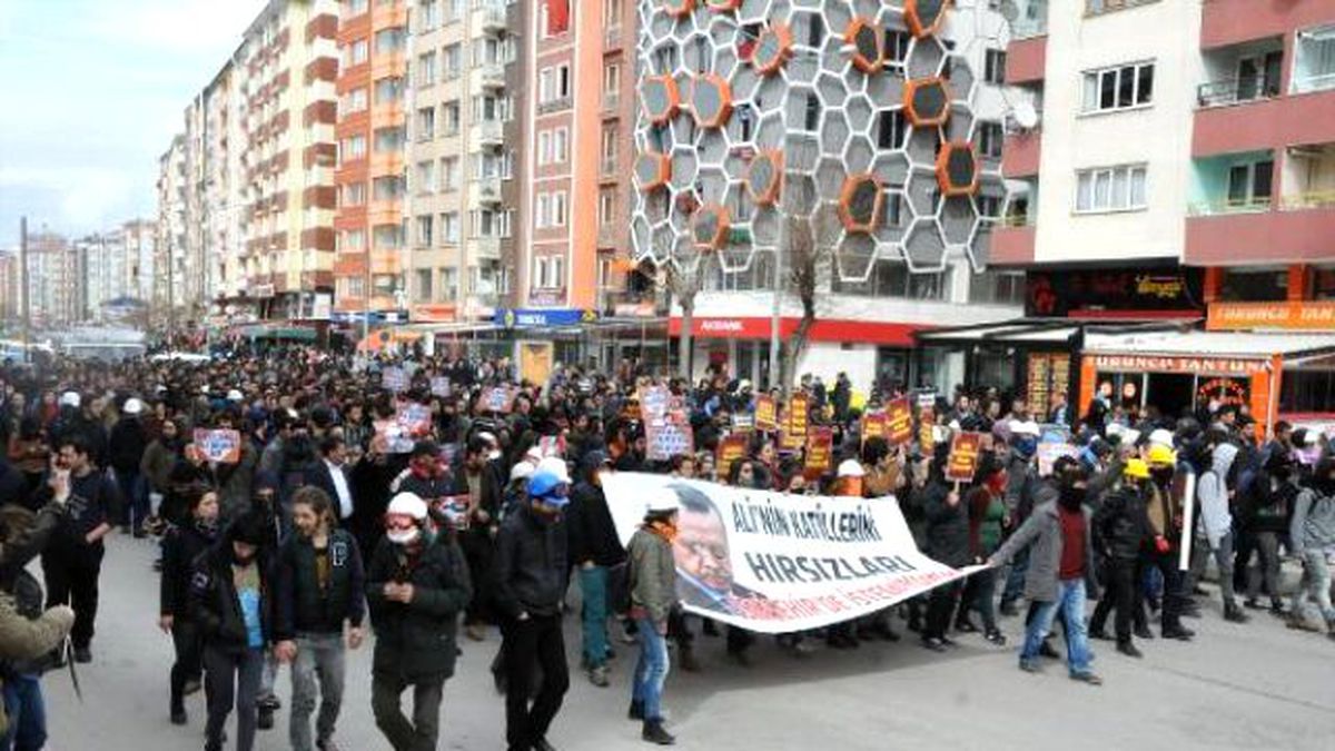 Erdoğan\'ı Protesto Yürüyüşüne Katılan 258 Kişinin Yargılanmasına Başlandı