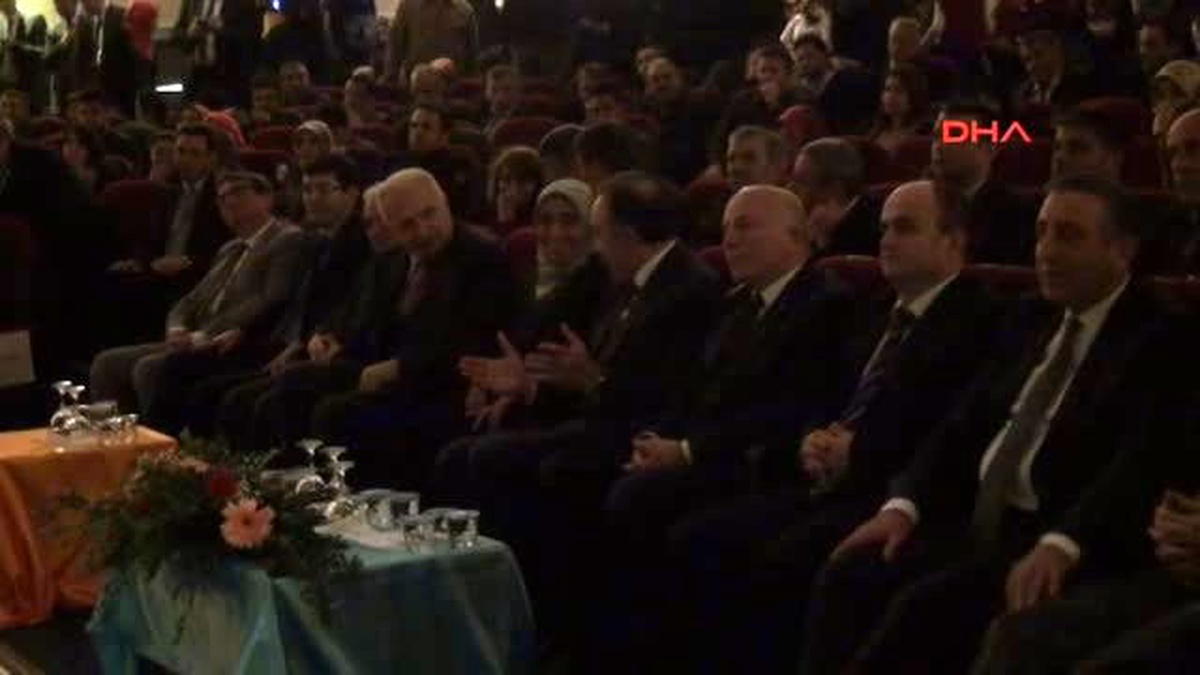 Erzurum Valisi Altıparmak Öğretmenlere Seslendi: Ahlaki Değerlerden Uzaksa, Zalimi Yetiştirmiş...