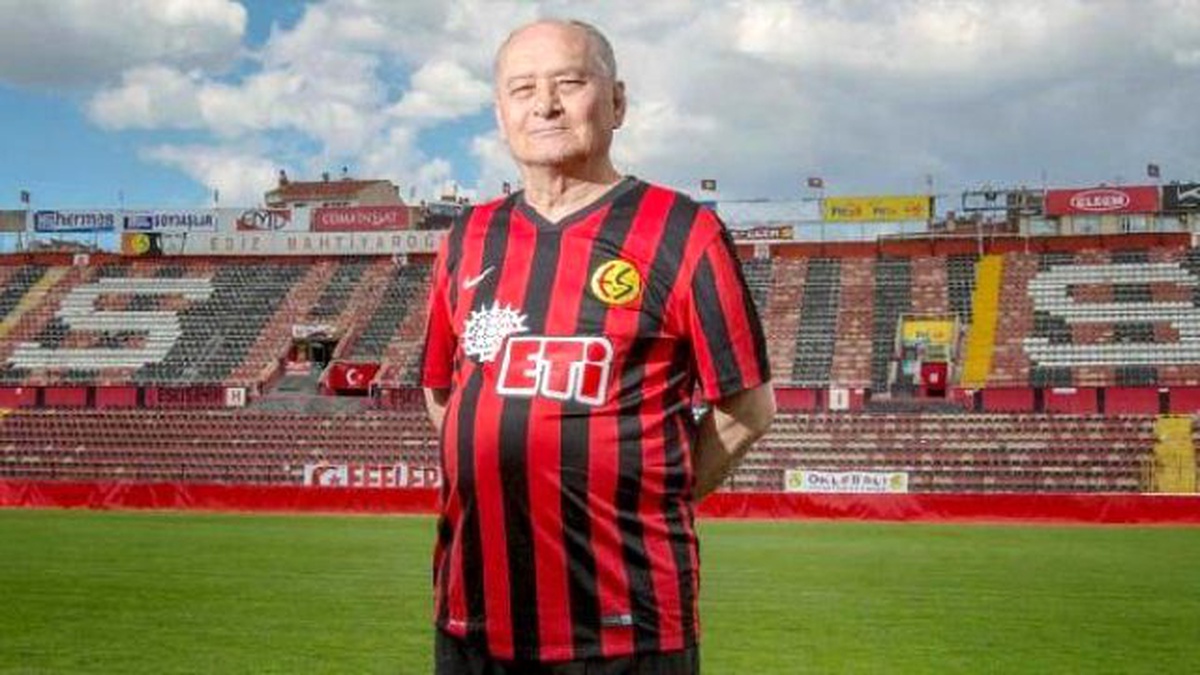 Eskişehirspor\'un Eski Futbolcusu Burhan Vefat Etti