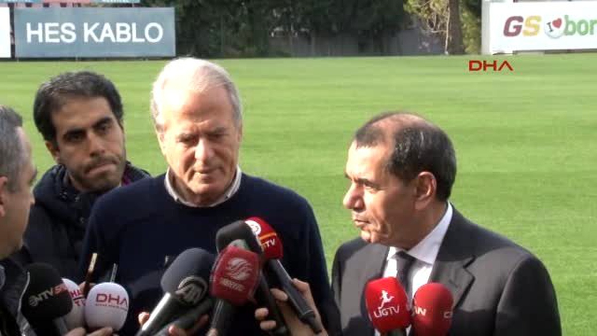 Galatasaray\'ın Yeni Teknik Direktörü Mustafa Denizli, Başkan Dursun Özbek ile Florya\'ya Giderek...