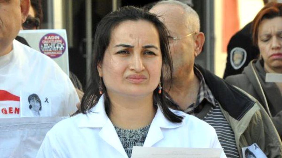 Gaziantep\'te Sağlıkçılardan Şiddet Protestosu