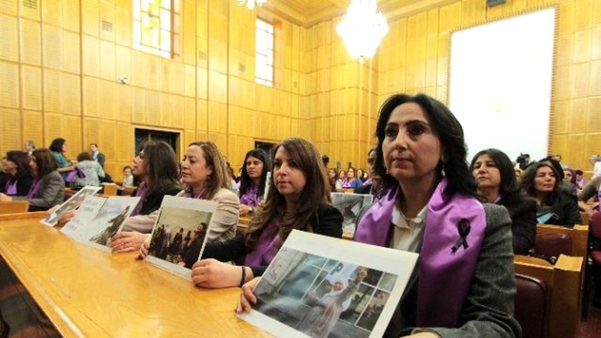 Hdp İlk Grup Toplantısını Kadınlara Ayırdı