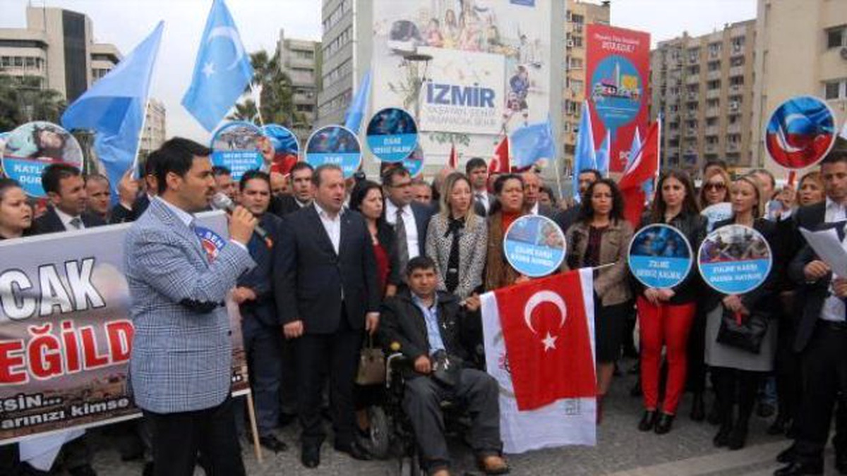 İzmir\'de Memur Sen Üyelerinden, Bayırbucak Tepkisi