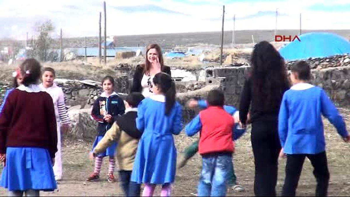 Kars Esin Öğretmenin Özverisi