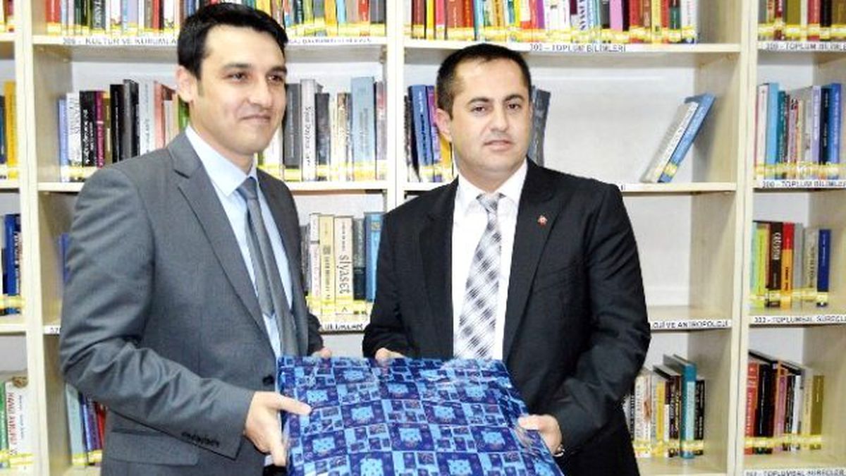 Kastamonu\'da En Çok Kitap Okuyan Öğretmene Ödül