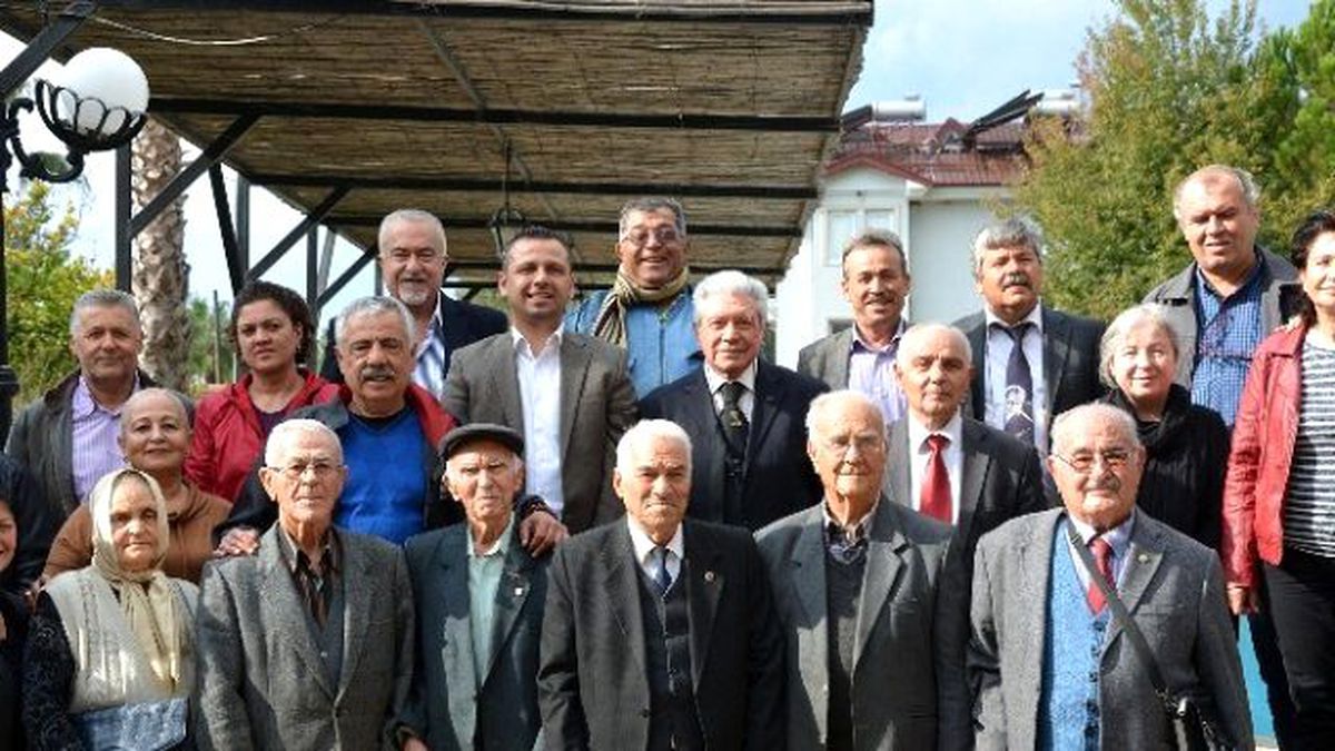 Köyceğiz\'de Eğitimin Dünü ve Bugünü Kitabının İmza Günü Yapıldı