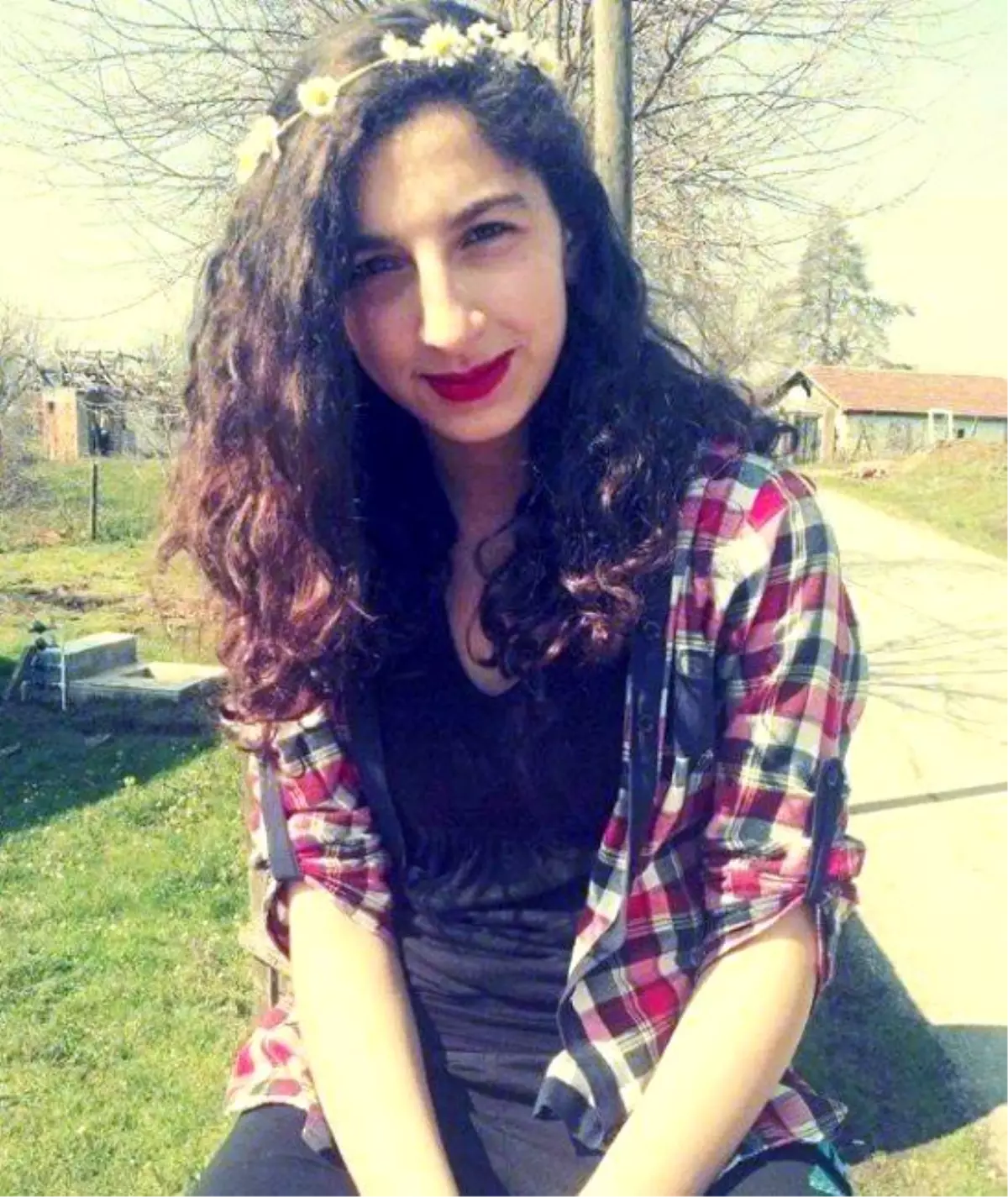 Liseli Kız Kazada Can Verdi Son Dakika Liseli Kız Kazada Can Verdi Son Dakika