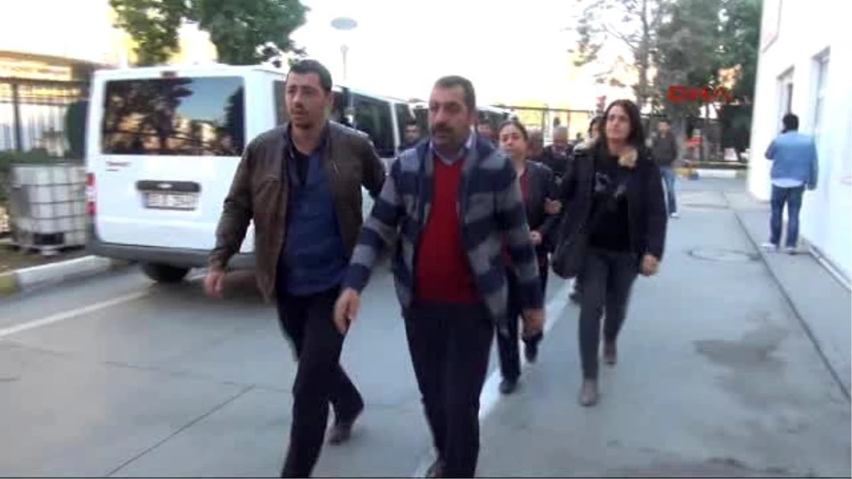 Mersin\'de PKK Operasyonu: 9 Gözaltı, Hdp\'li Belediye Başkanı Aranıyor