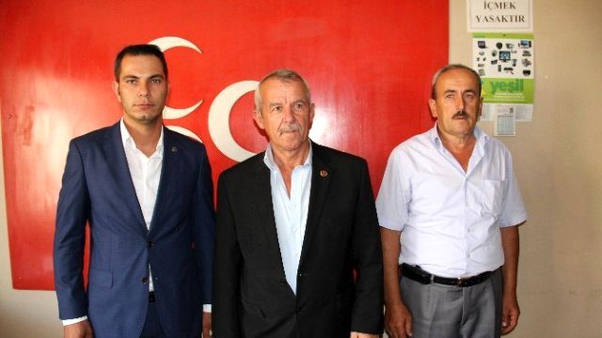MHP\'li Belediye Meclis Üyesi Partilerinden İstifa Etti