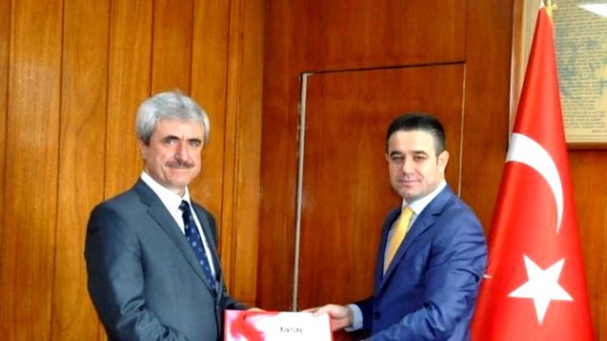 Milli Eğitim Birim Müdürlerine Tablet Dağıtıldı
