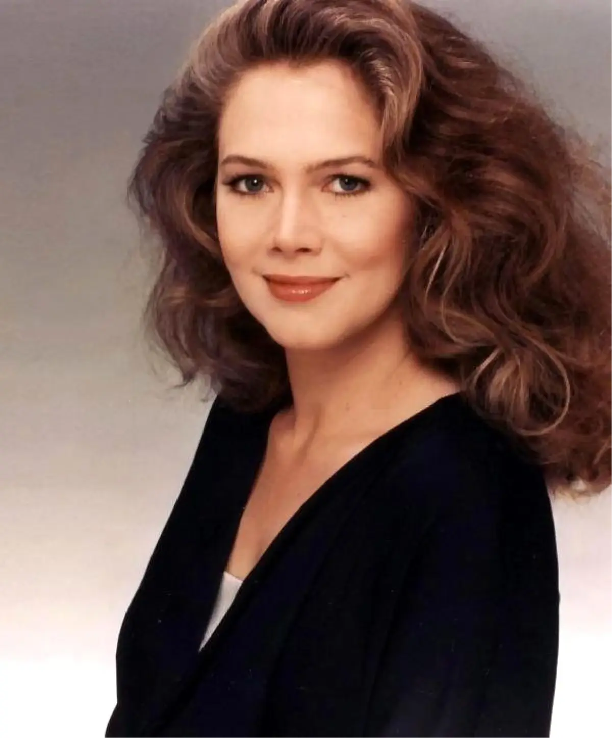 Nostalgia" Of Kathleen Turner To Mark Antalya Film Festival